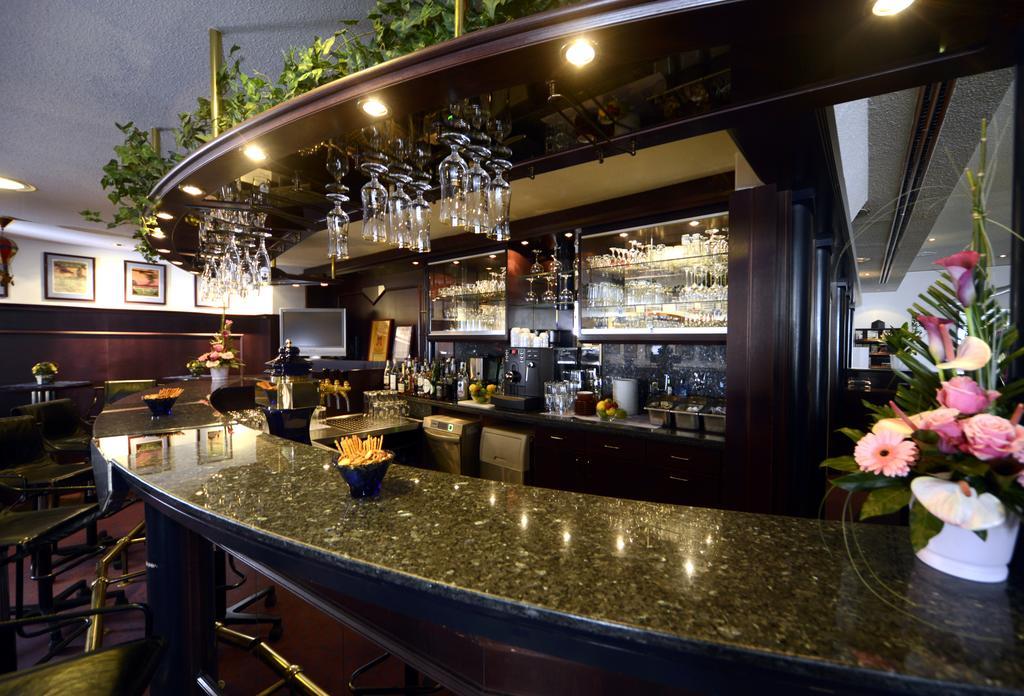 Hotel Bavaria Brehna ภายนอก รูปภาพ