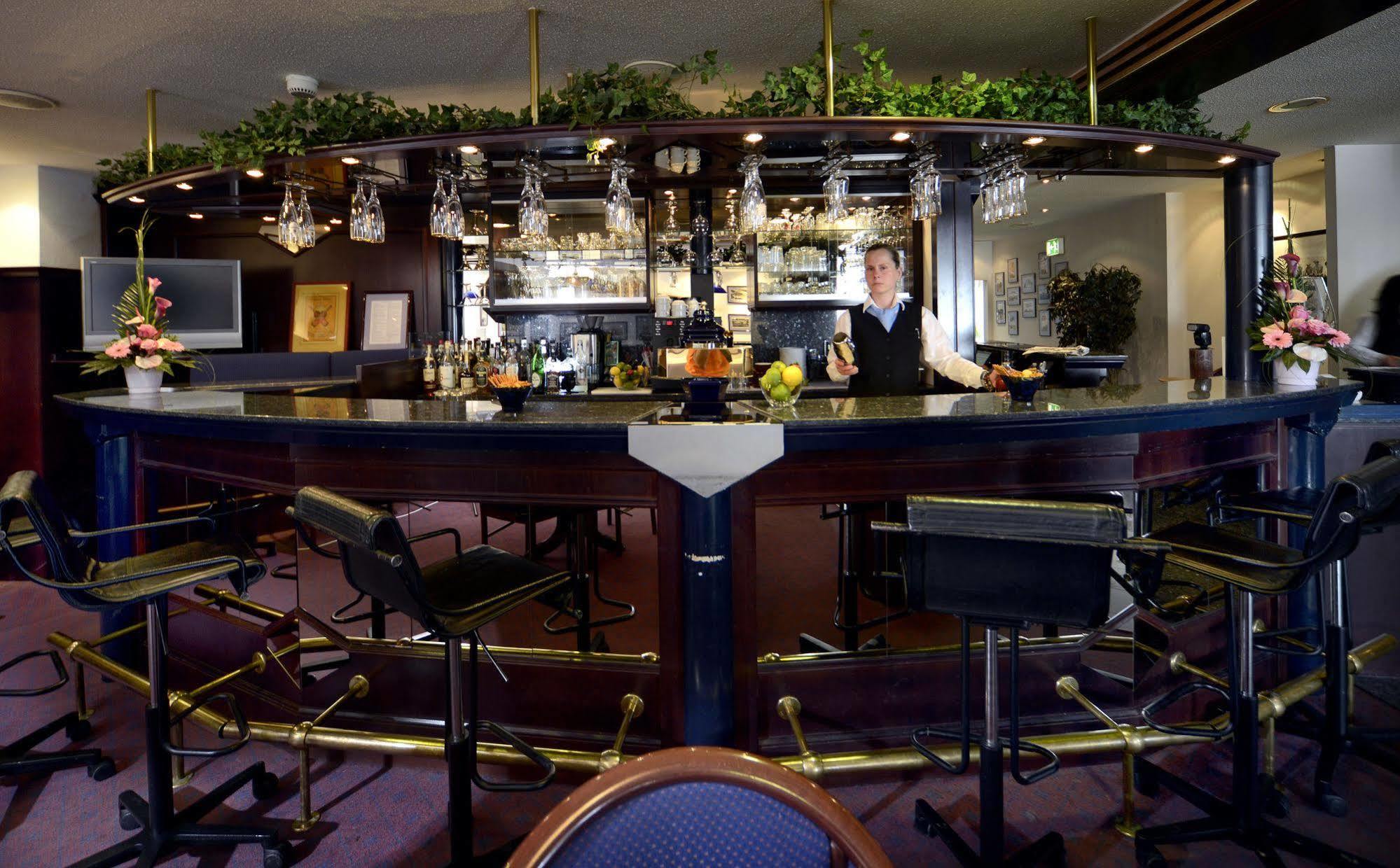 Hotel Bavaria Brehna ภายนอก รูปภาพ