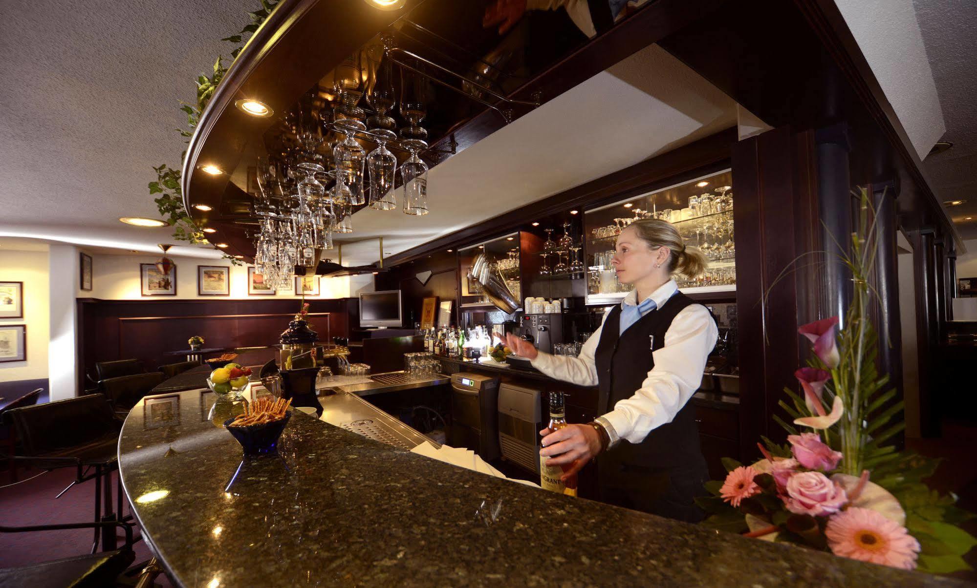 Hotel Bavaria Brehna ภายนอก รูปภาพ